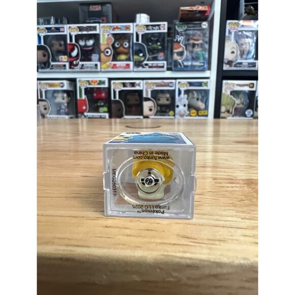RARE CHASE BITTY Psyduck Pokemon Funko Pop #781 Pokémon Vinyl Figure TCG Psychic - Picture 6 of 6